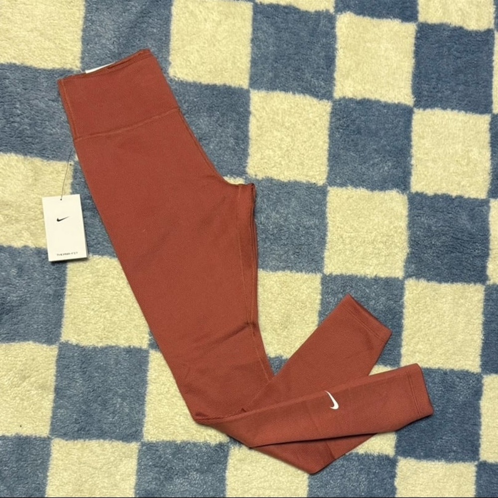 Nike Terracotta Therma-Fit Leggings NWT XS